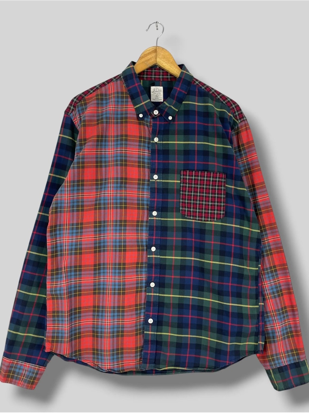 J. Crew Men’s Plaid Button-Down Shirt in Red & Blue Flannel Size Large - Picture 1 of 7